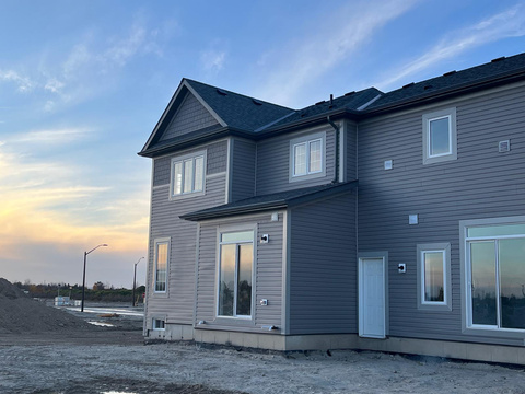 Wasaga Beach siding installation